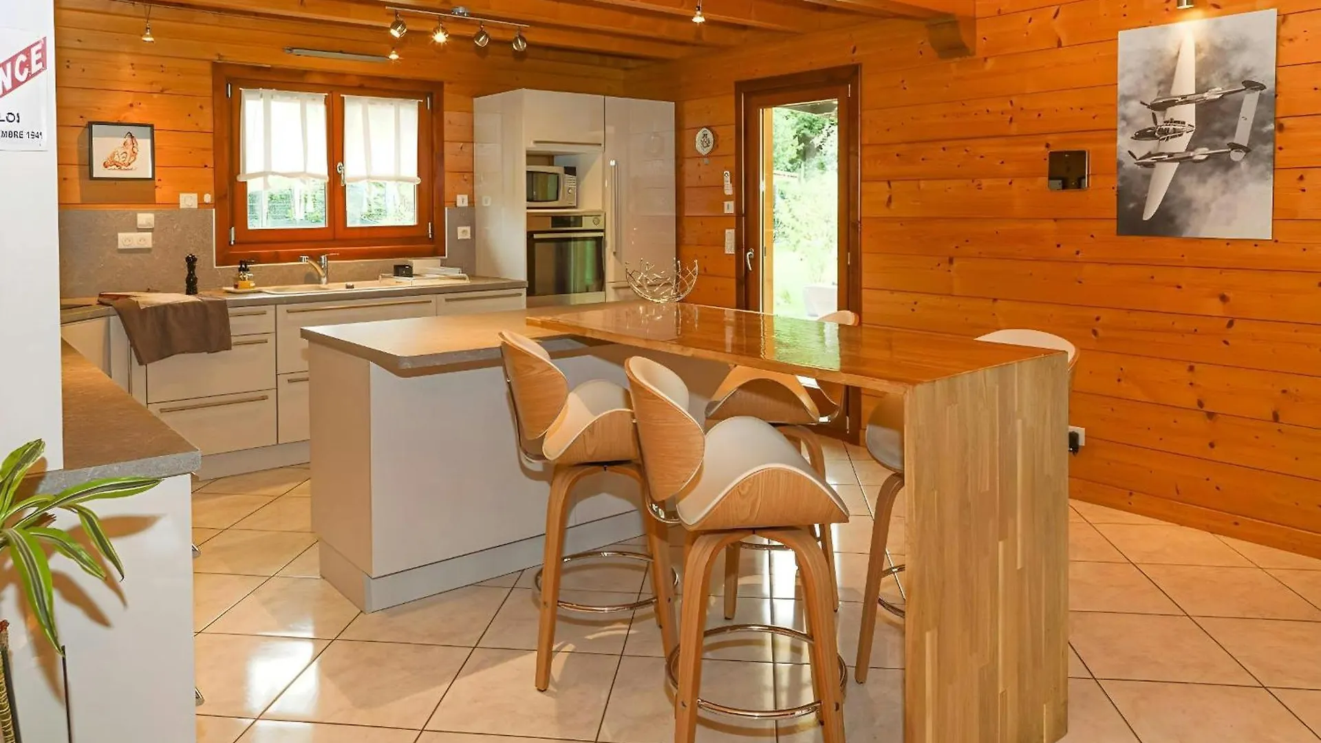 Magnifique Chalet Avec Piscine Et Salle De Sport Peyrieu France