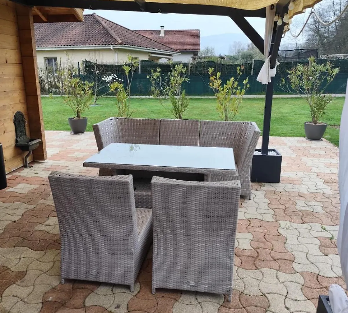 Magnifique Chalet Avec Piscine Et Salle De Sport Peyrieu 0*,  France
