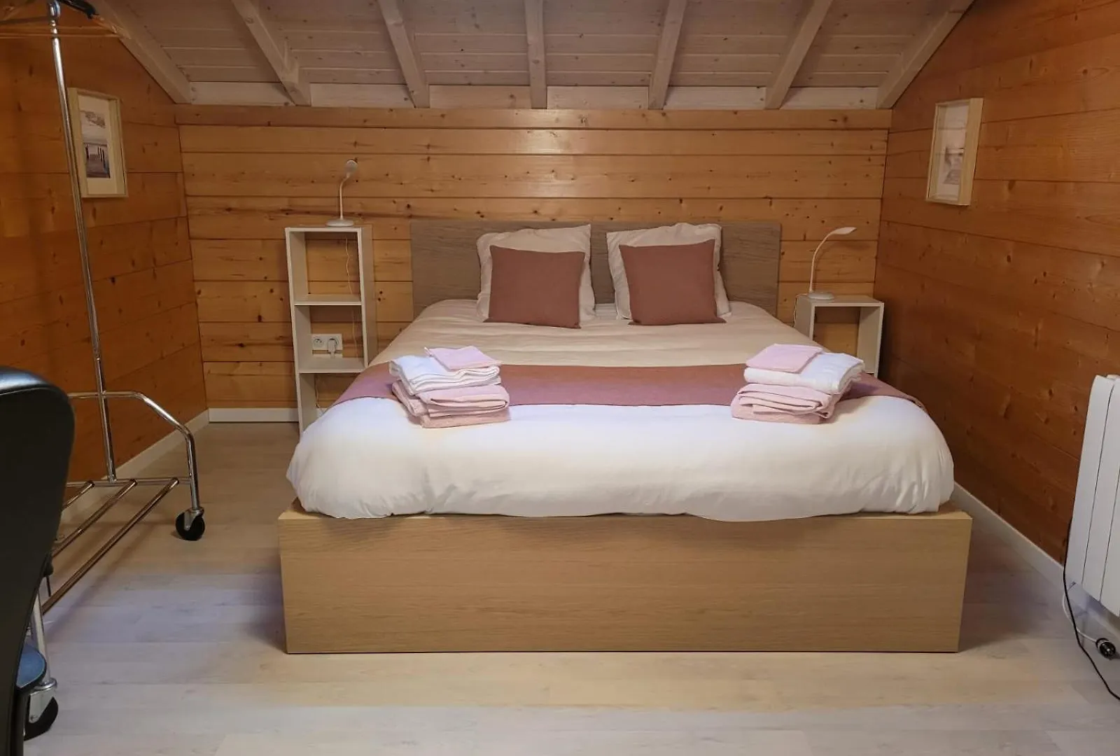 Magnifique Chalet Avec Piscine Et Salle De Sport Peyrieu France