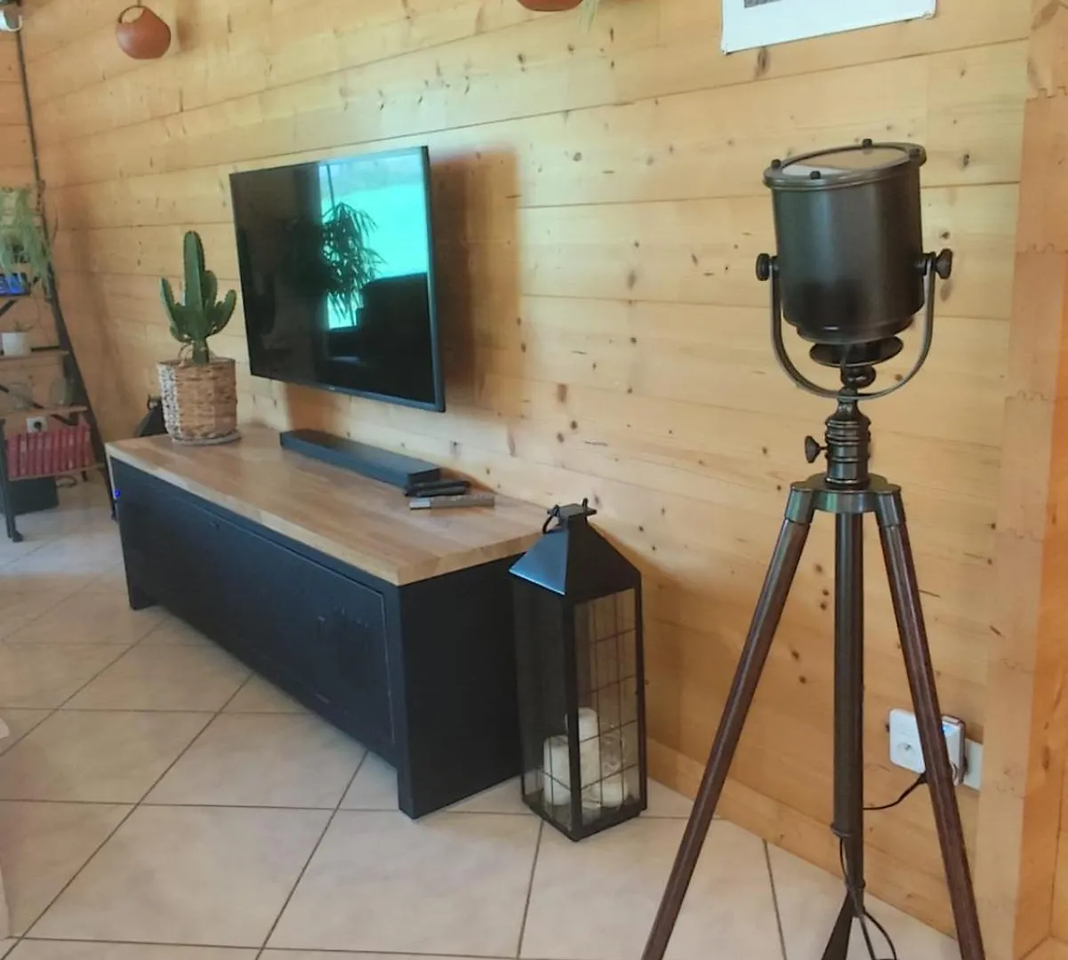 Magnifique Chalet Avec Piscine Et Salle De Sport Peyrieu 0*,