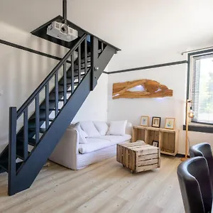 Appartement Mamie Jane Deluxe Face Au Lac, Tresserve
